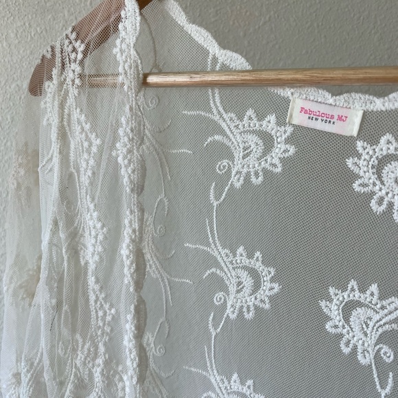 White moon kimono or duster (M) - Picture 2 of 6